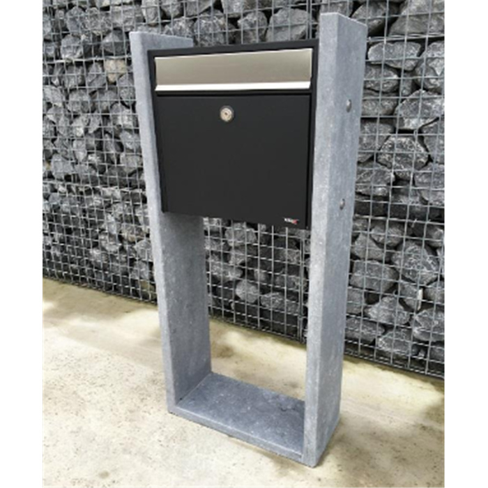 BOITE AUX LETTRES EN PIERRE BLEUE BELGE "BELGIQUE" ANTWERPEN ZWART/KLEP INOX (18X42X100) BOITE AUX LETTRES EN PIERRE BLEUE BELGE "BELGIQUE" ANTWERPEN ZWART/KLEP INOX (18X42X100)