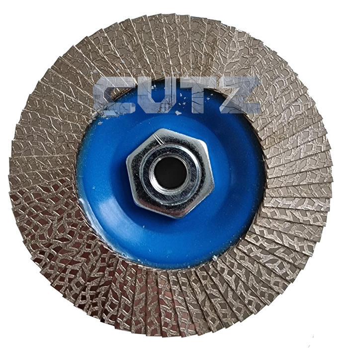 DISQUE A LAM DIAM 115X22,2MM/14M POUR TR BORDS ET SURF CERAM CARR GR CERAM COUPE A SEC GRAINS 120 DISQUE A LAM DIAM 115X22,2MM/14M POUR TR BORDS ET SURF CERAM CARR GR CERAM COUPE A SEC GRAINS 120