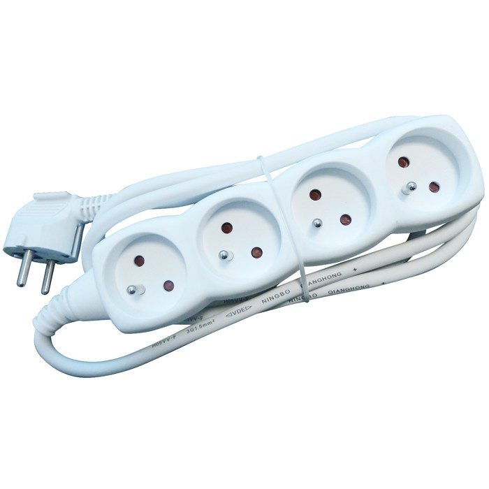 FICHE AU COURANT MULTIPLE 4 AVEC CÂBLE 1.5M FICHE AU COURANT MULTIPLE 4 AVEC CÂBLE 1.5M